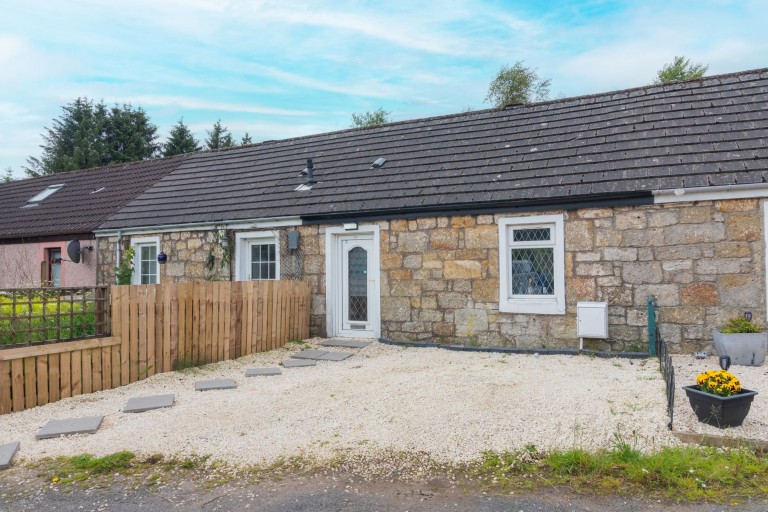 Greenburn Road, Fauldhouse, EH47