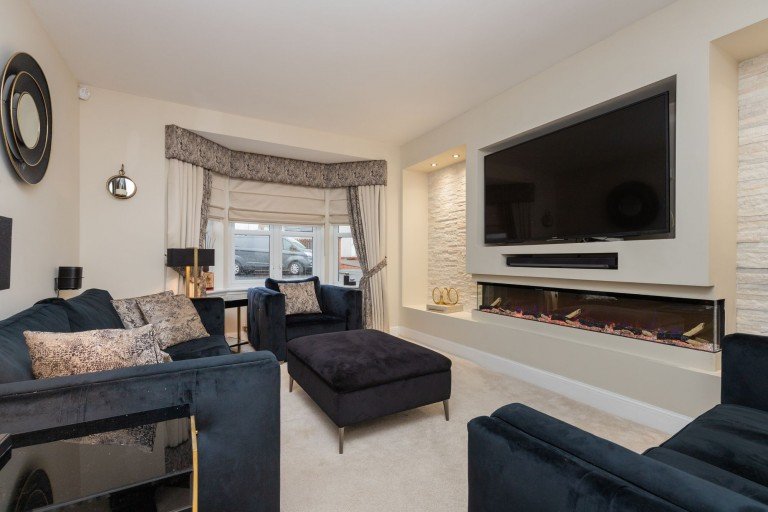 Rosehall Drive, Uddingston, G71