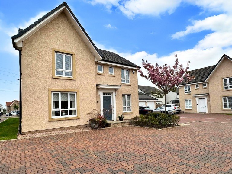 Hopper Gardens, Newcraighall, EH21