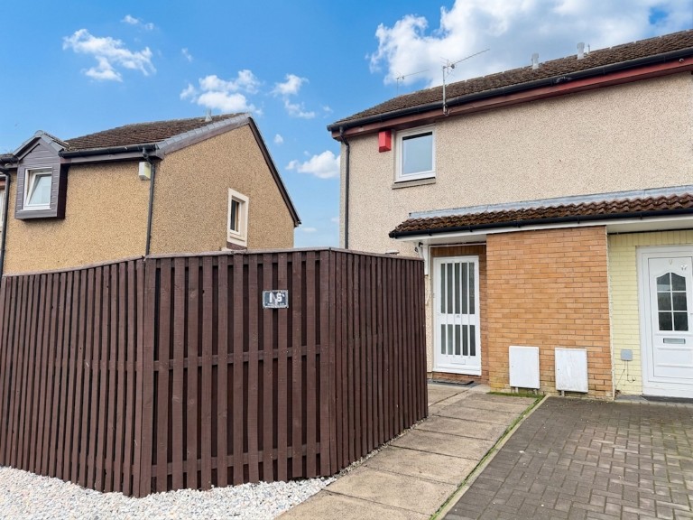 Young Crescent, Bathgate, EH48