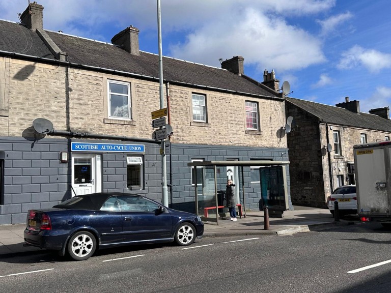 West Main Street, Uphall, EH52