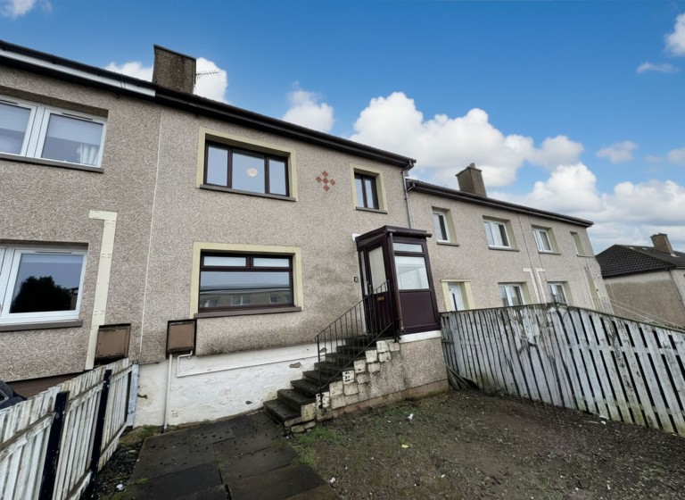 Erskine Wynd, Oakley, KY12