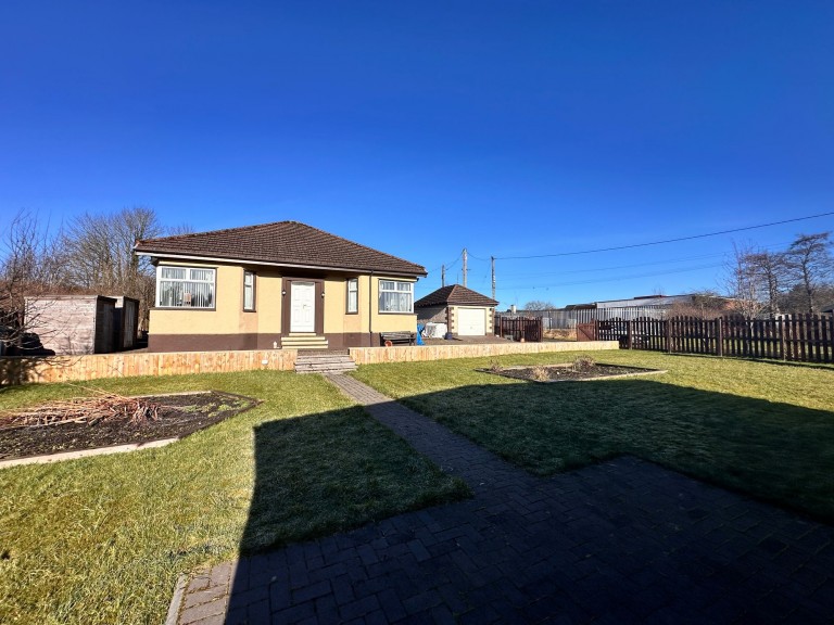 Main Street, Caldercruix, ML6