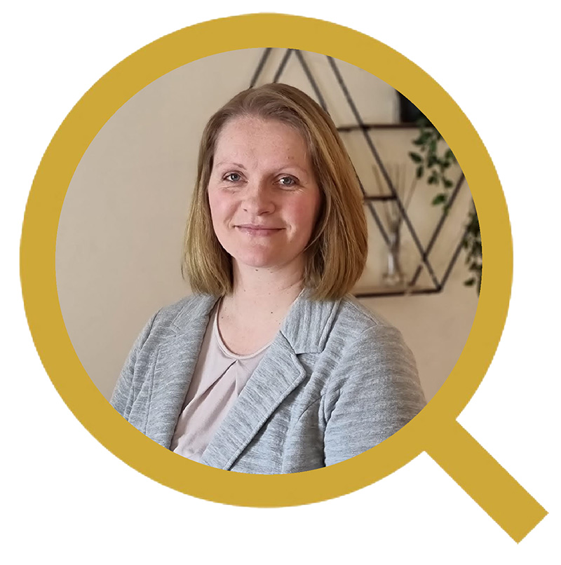 Holly Burton, Property Expert